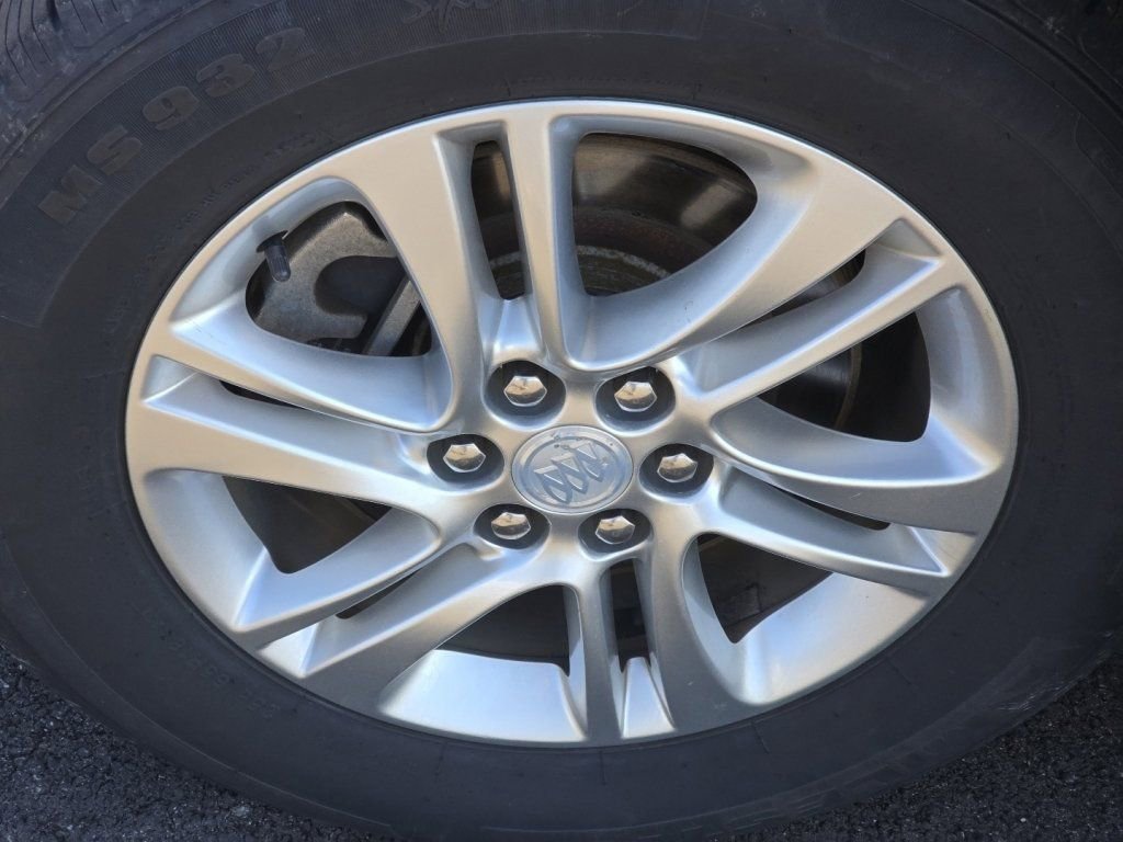Used 2019 Buick Enclave Essence image 30