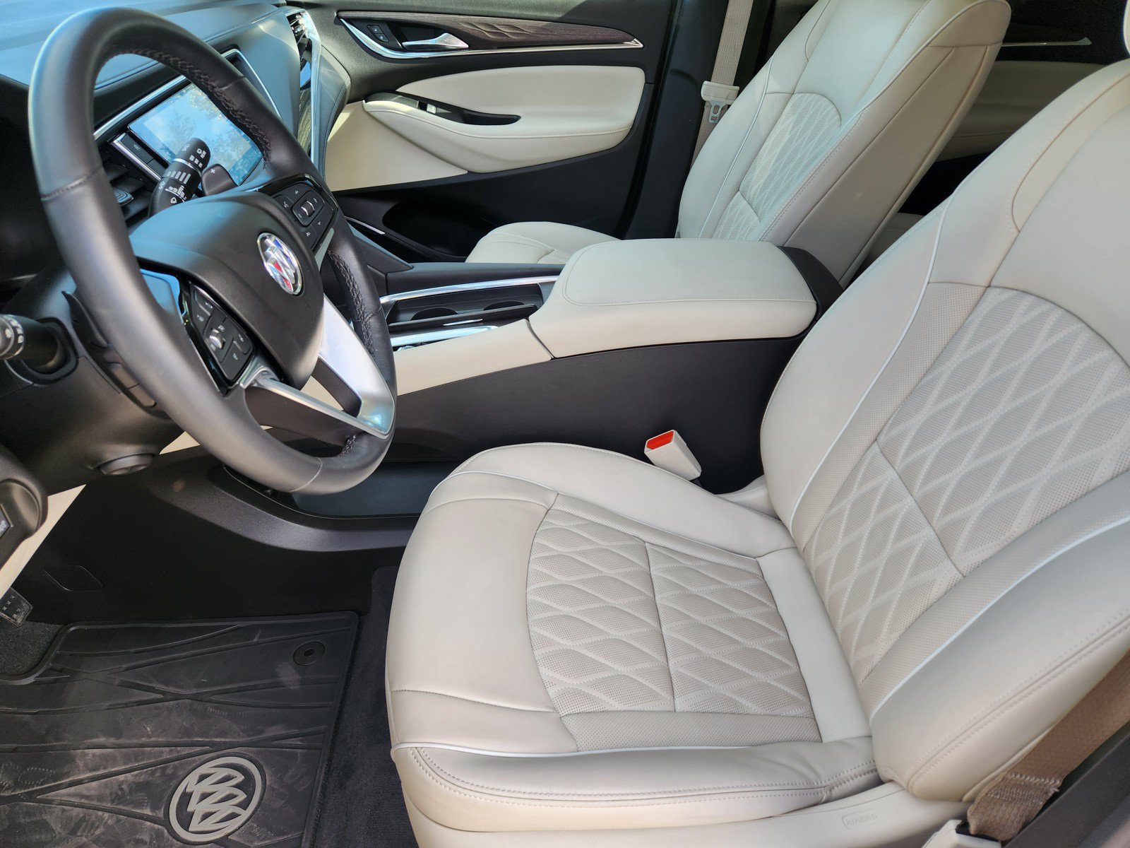 Used 2023 Buick Enclave Avenir w/ Avenir Technology Package FWD image 11