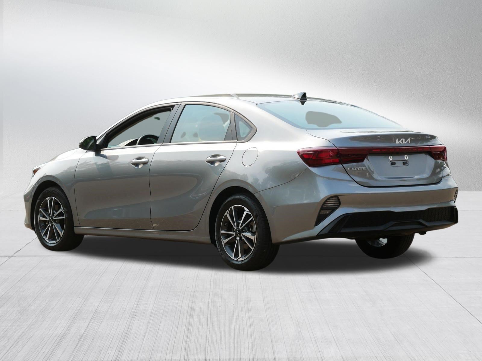Certified 2023 Kia Forte LXS w/ LXS Technology Package FWD image 5