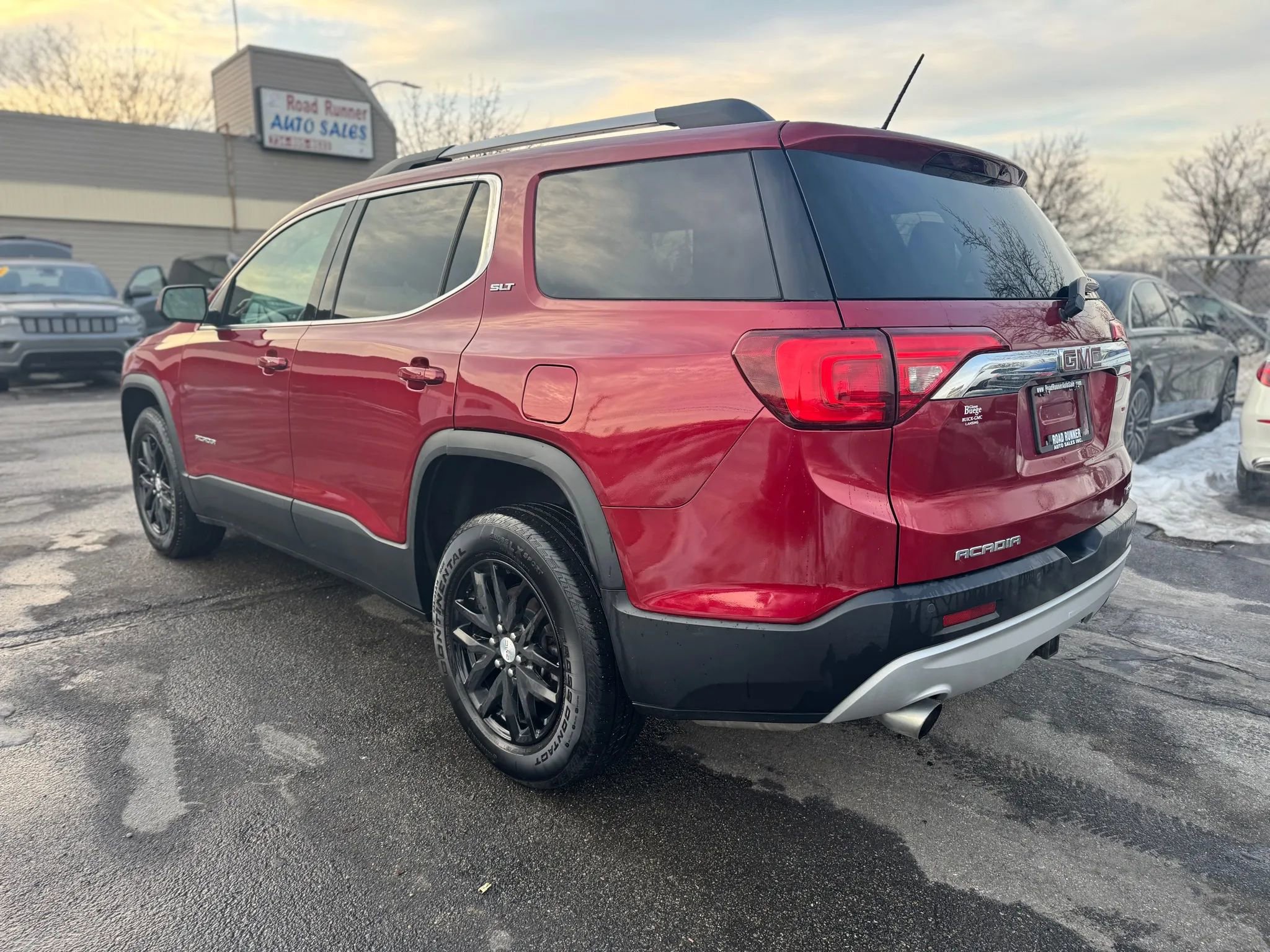 Used 2019 GMC Acadia SLT image 9