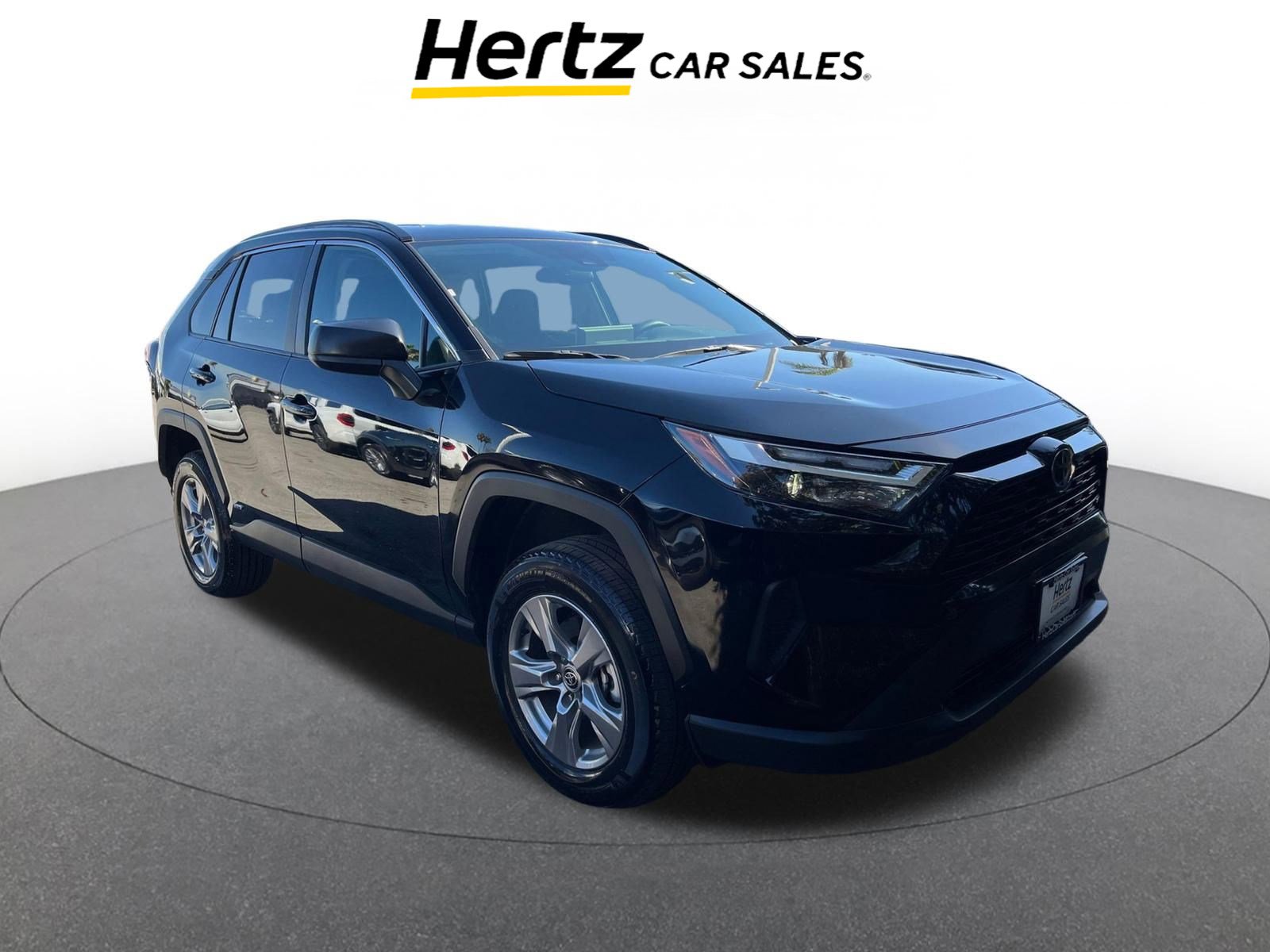Used 2025 Toyota RAV4 LE image 1