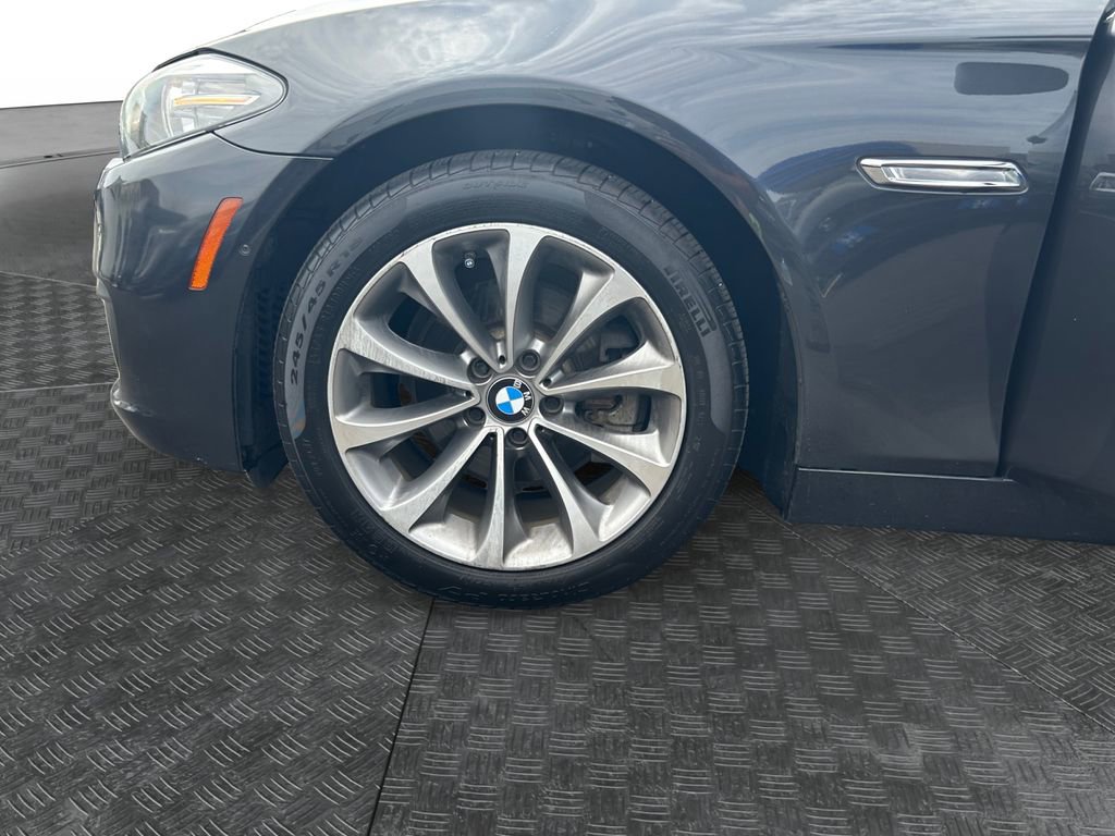 Used 2016 BMW 528i xDrive Sedan AWD/4WD image 14