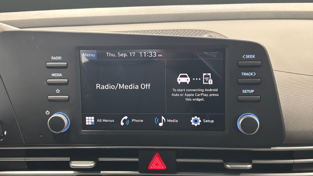 Certified 2025 Hyundai Elantra Sport FWD image 14