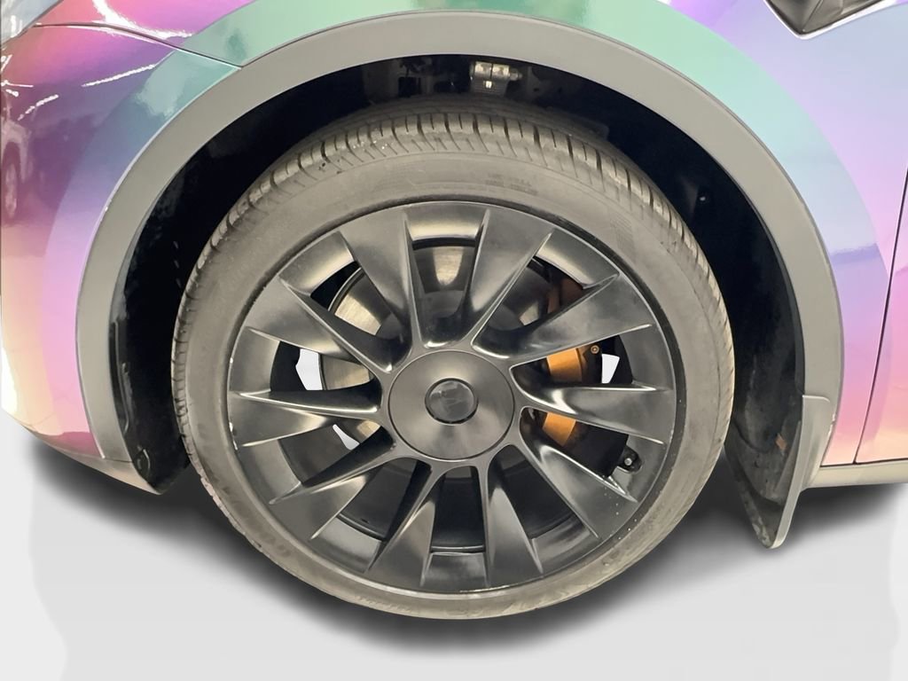 Used 2023 Tesla Model Y AWD image 11