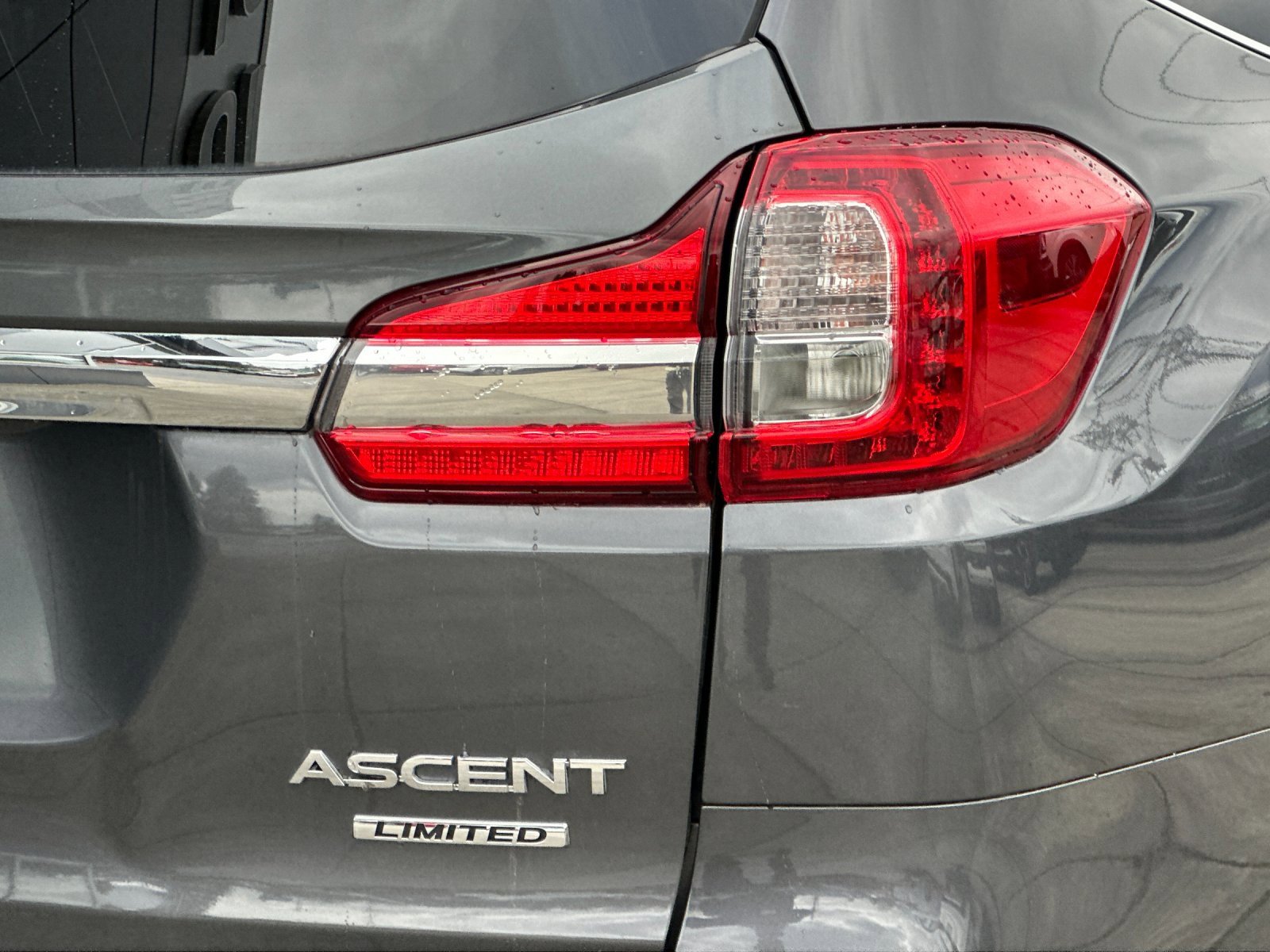Used 2019 Subaru Ascent Limited image 25