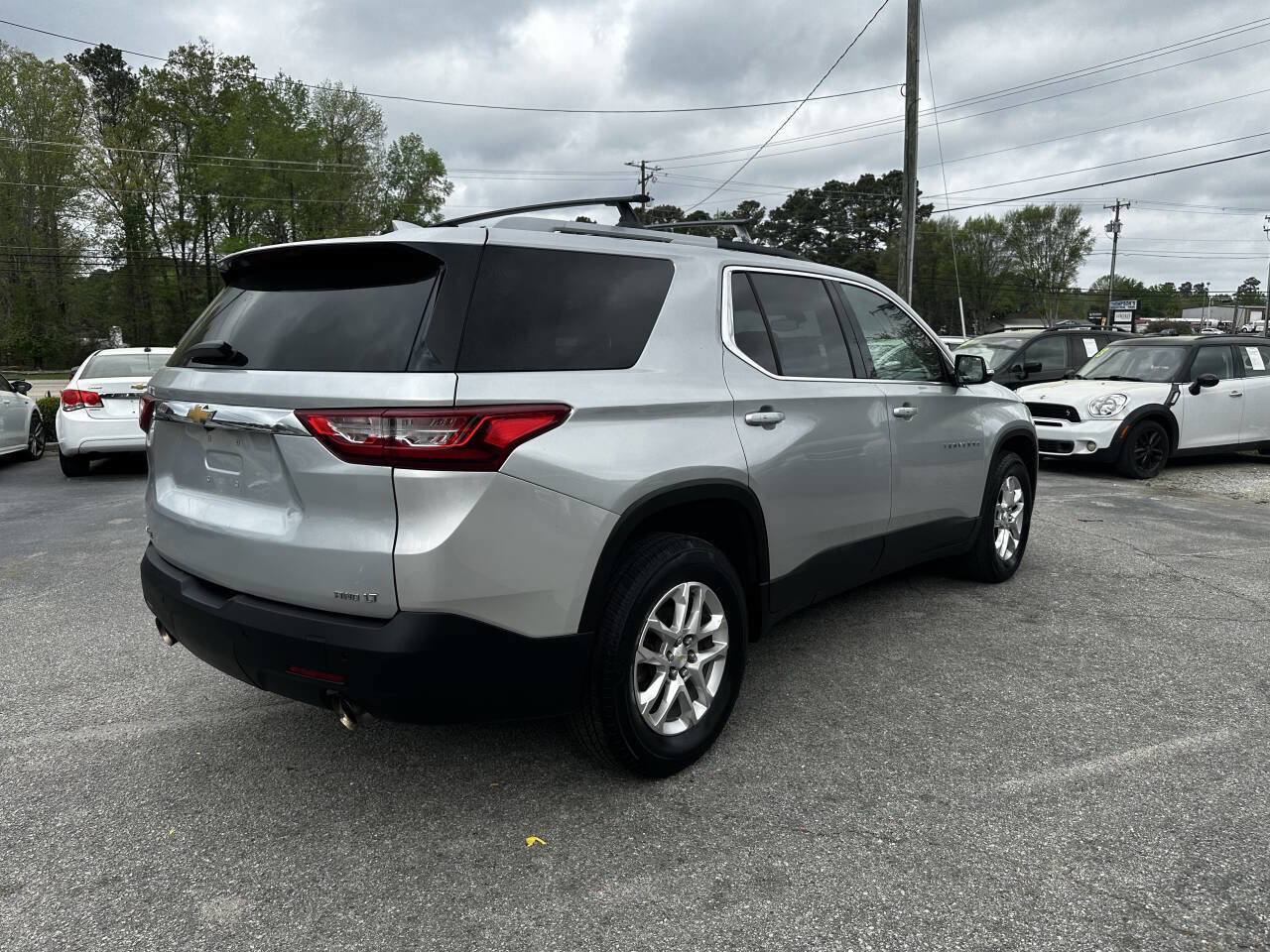 Used 2018 Chevrolet Traverse LT image 6