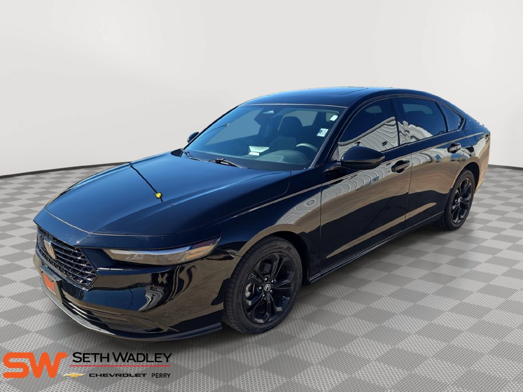Used 2025 Honda Accord SE image 3