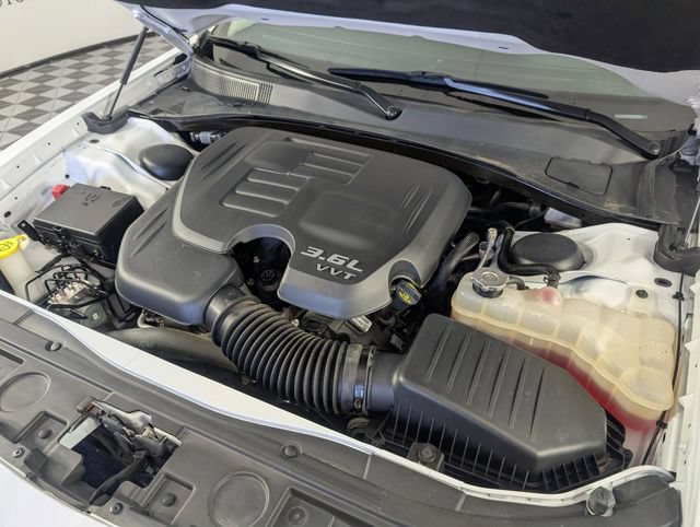 Used 2023 Chrysler 300 Touring L RWD image 34