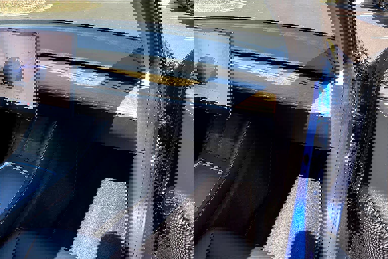 Used 2023 Tesla Model 3 Performance image 18