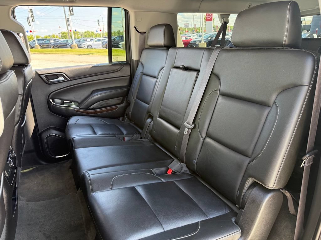 Used 2015 Chevrolet Suburban LT w/ Luxury Package AWD/4WD image 23