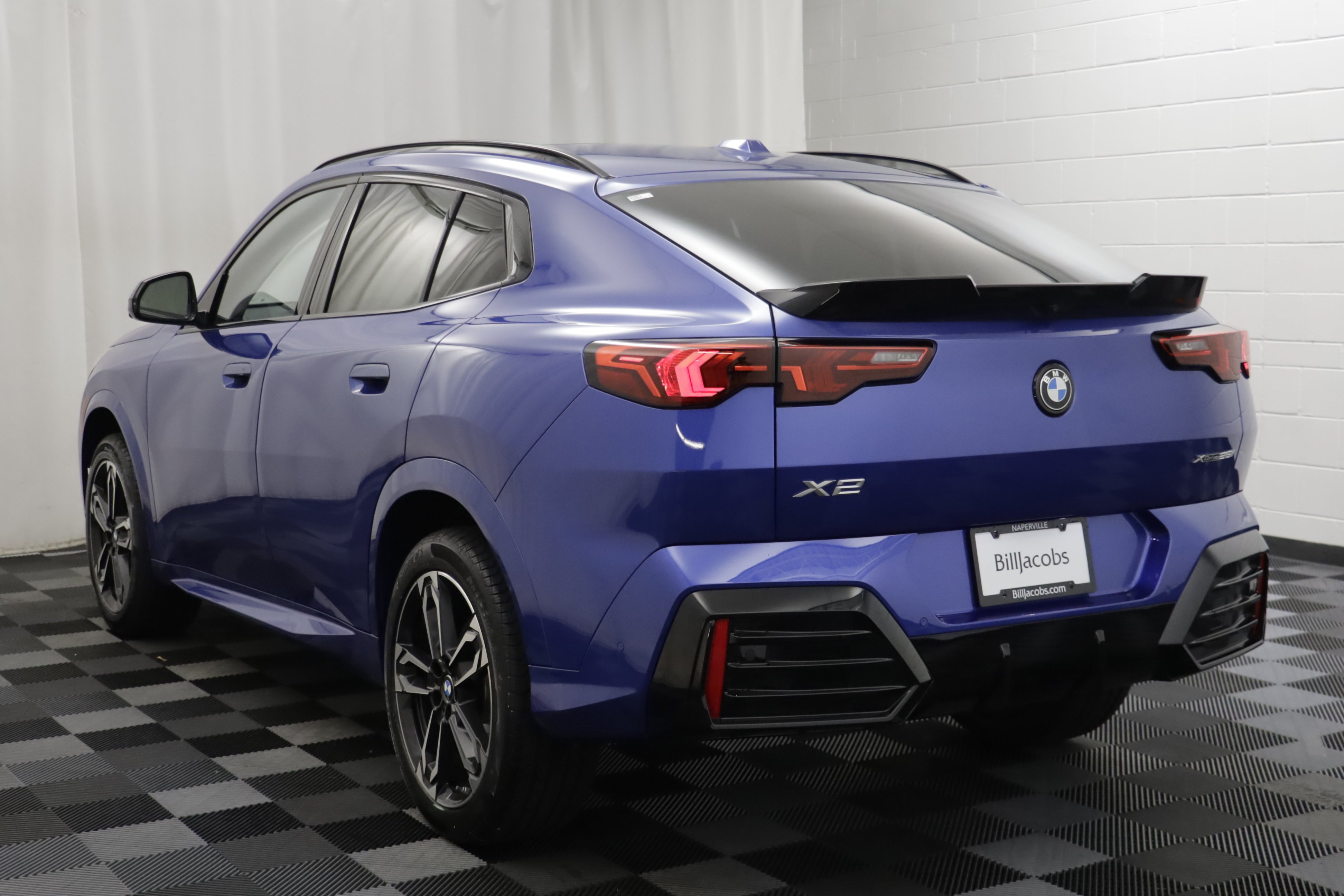 New 2027 BMW X2 xDrive28i w/ Technology Package AWD/4WD image 15