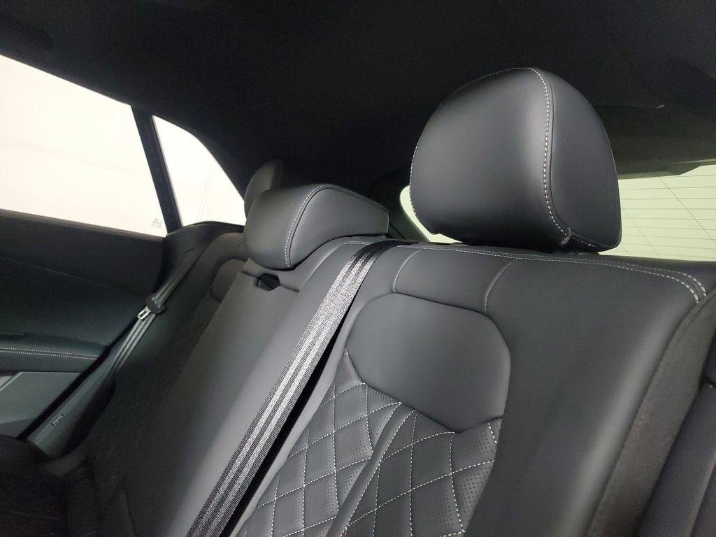 Used 2025 Audi SQ8 Prestige w/ Prestige Package AWD/4WD image 12