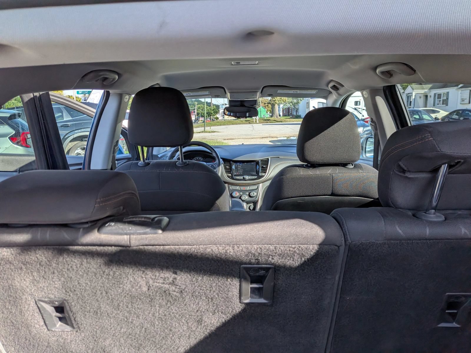 Used 2020 Chevrolet Trax LT FWD image 30