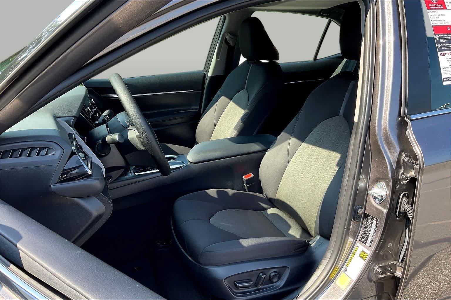 Used 2024 Toyota Camry LE w/ Convenience Package FWD image 8