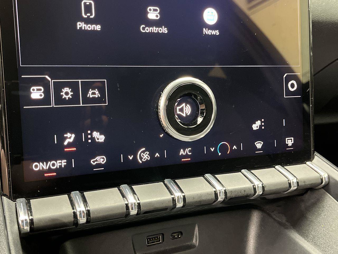 Certified 2025 GMC Terrain Elevation AWD/4WD image 19