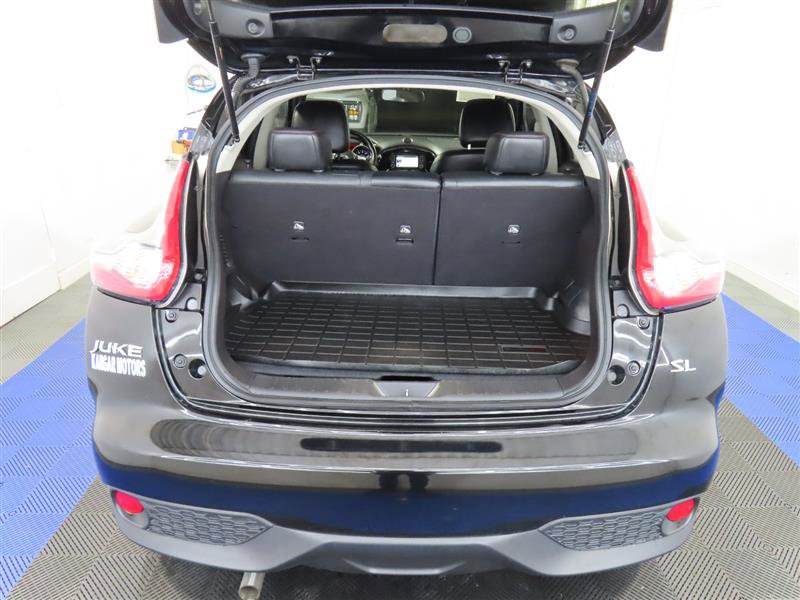 Used 2016 Nissan Juke SL FWD image 12