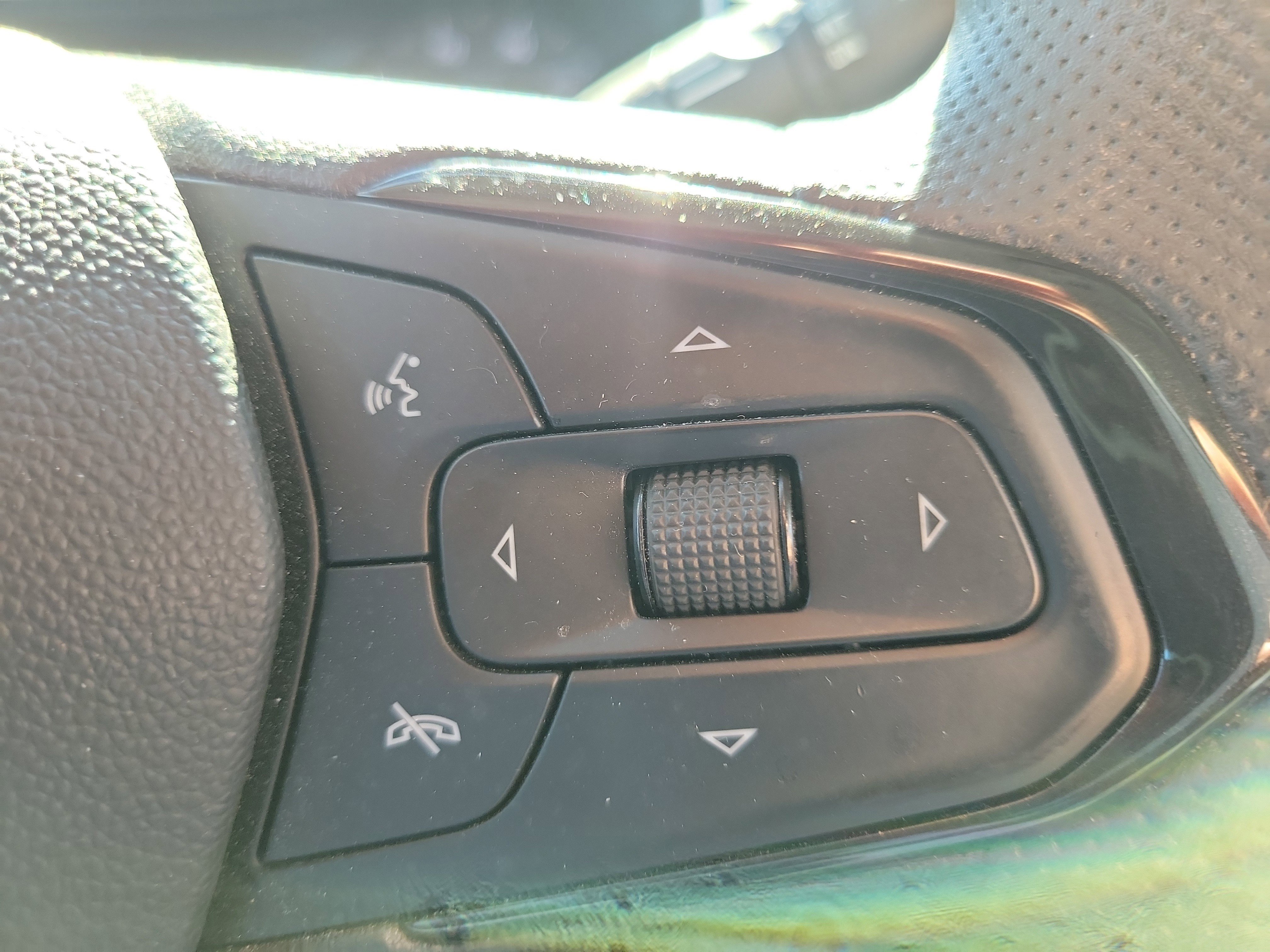 Used 2022 Chevrolet TrailBlazer LT FWD image 22