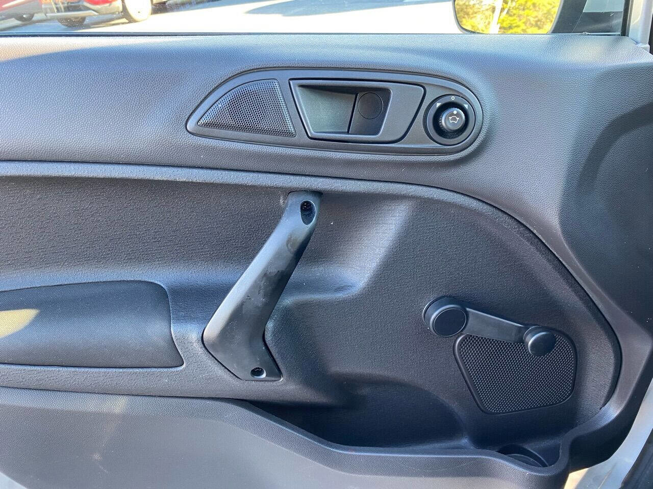 Used 2015 Ford Fiesta S image 13