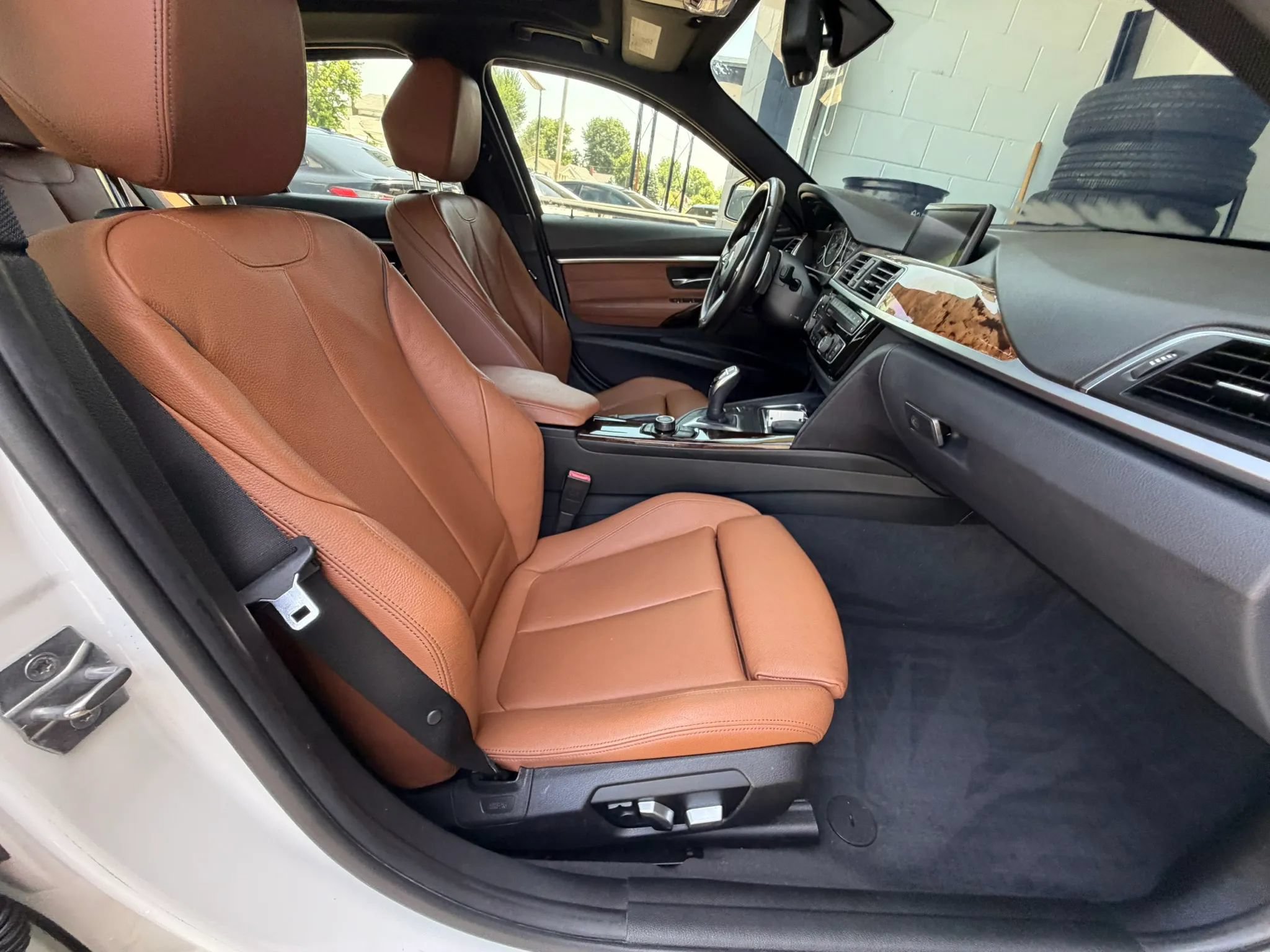 Used 2017 BMW 340i Sedan RWD image 16