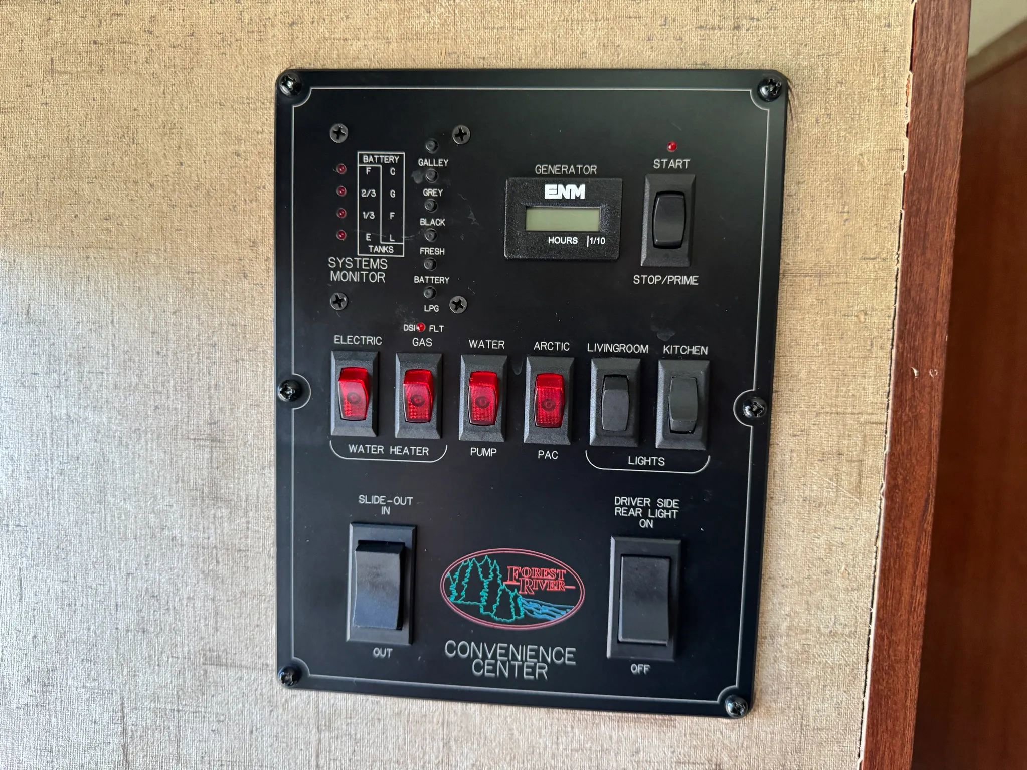 Used 2015 Ford E-450 and Econoline 450 Super Duty w/ Motorhome Prep Package image 40