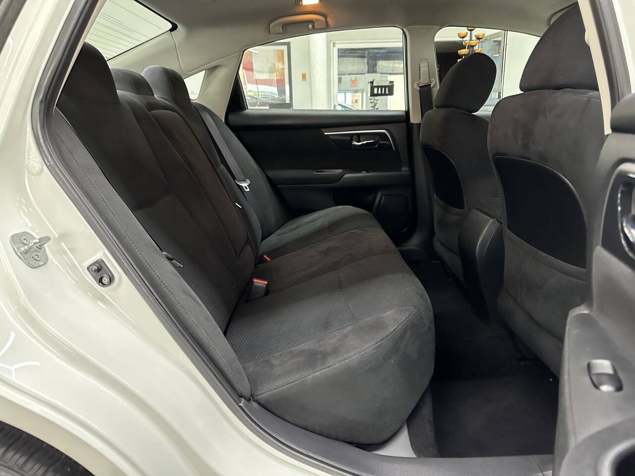 Used 2014 Nissan Altima 2.5 S w/ Display Audio Package FWD image 15
