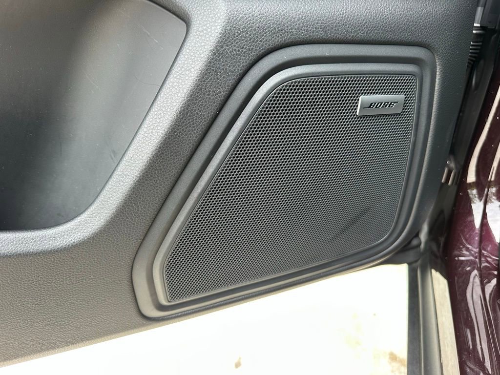 Certified 2025 Porsche Macan Turbo image 22