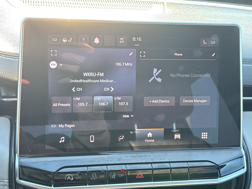 Used 2023 Jeep Compass Limited image 18