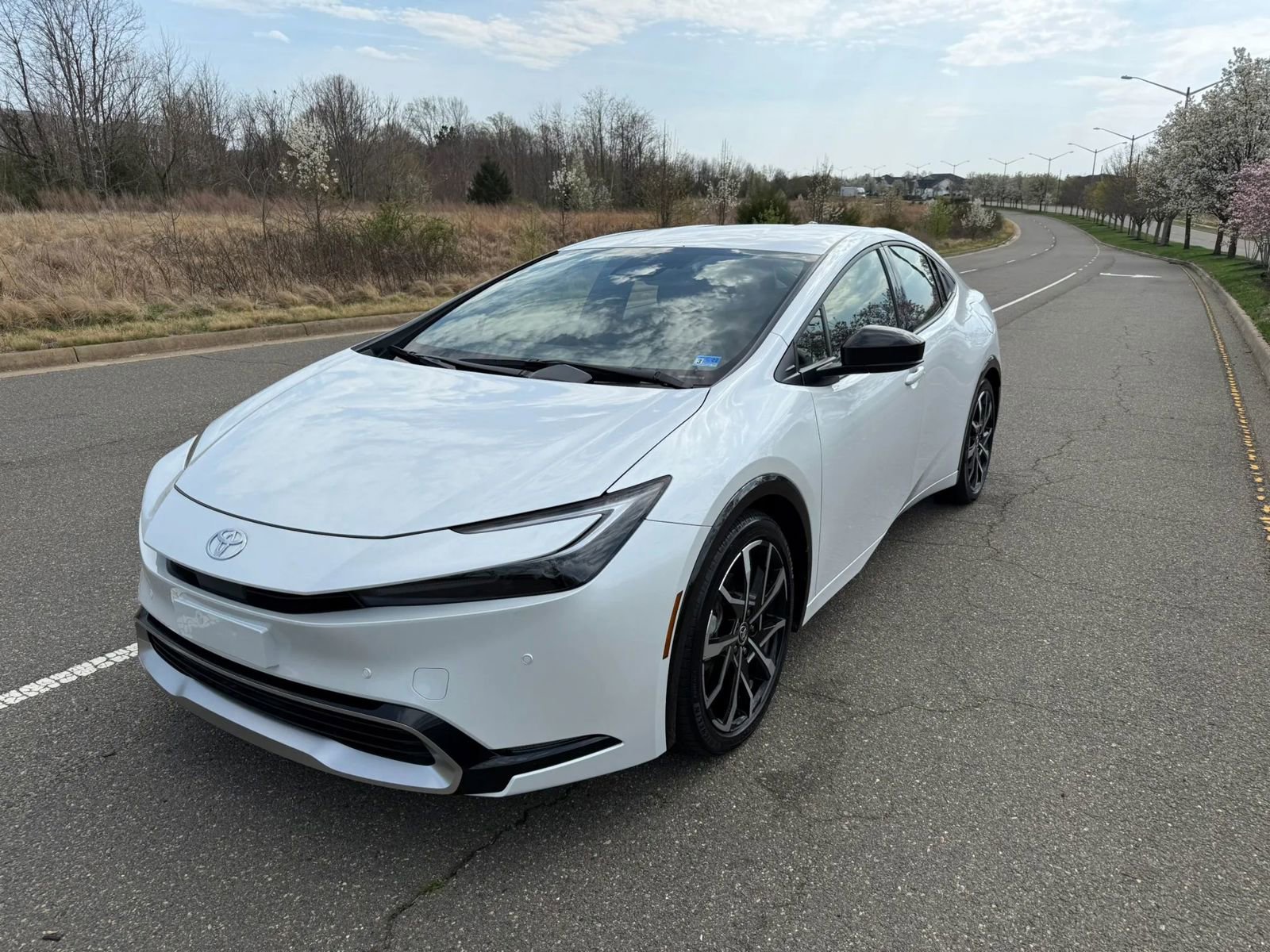 Used 2026 Toyota Prius Plug-In Hybrid FWD image 81