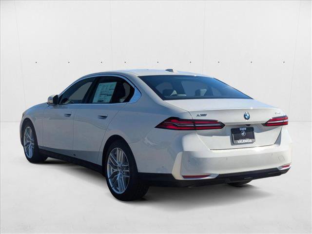 New 2025 BMW 540i xDrive w/ Premium Package image 9