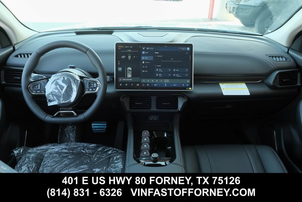 New 2025 VinFast VF 8 Eco AWD/4WD image 5