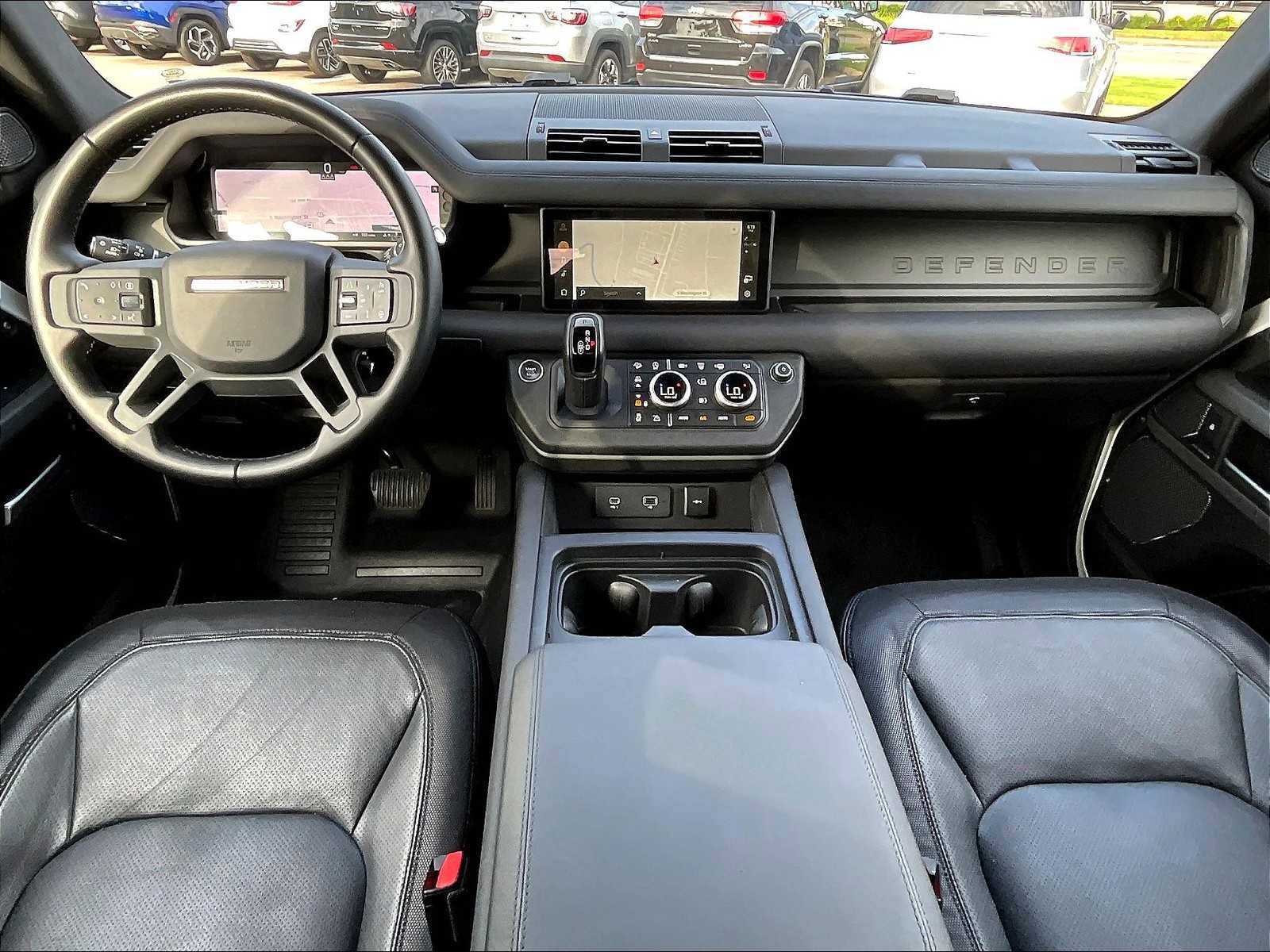 Used 2024 Land Rover Defender 90 X-Dynamic SE image 21