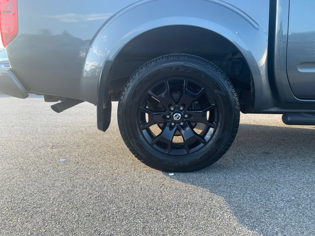 Used 2021 Nissan Frontier SV w/ Midnight Edition Floor Mats AWD/4WD image 28