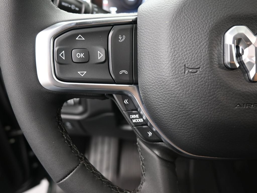 New 2026 RAM 1500 4x4 Crew Cab image 28