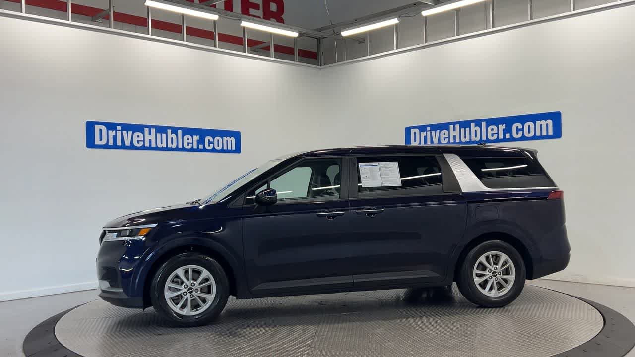 Used 2024 Kia Carnival LX FWD image 7