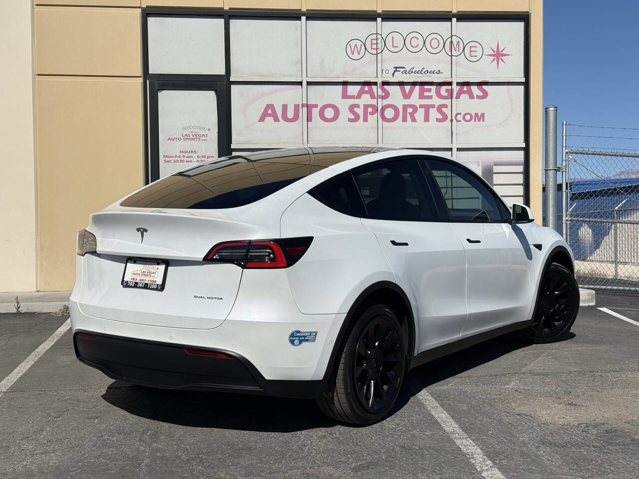 Used 2021 Tesla Model Y Long Range AWD/4WD image 7