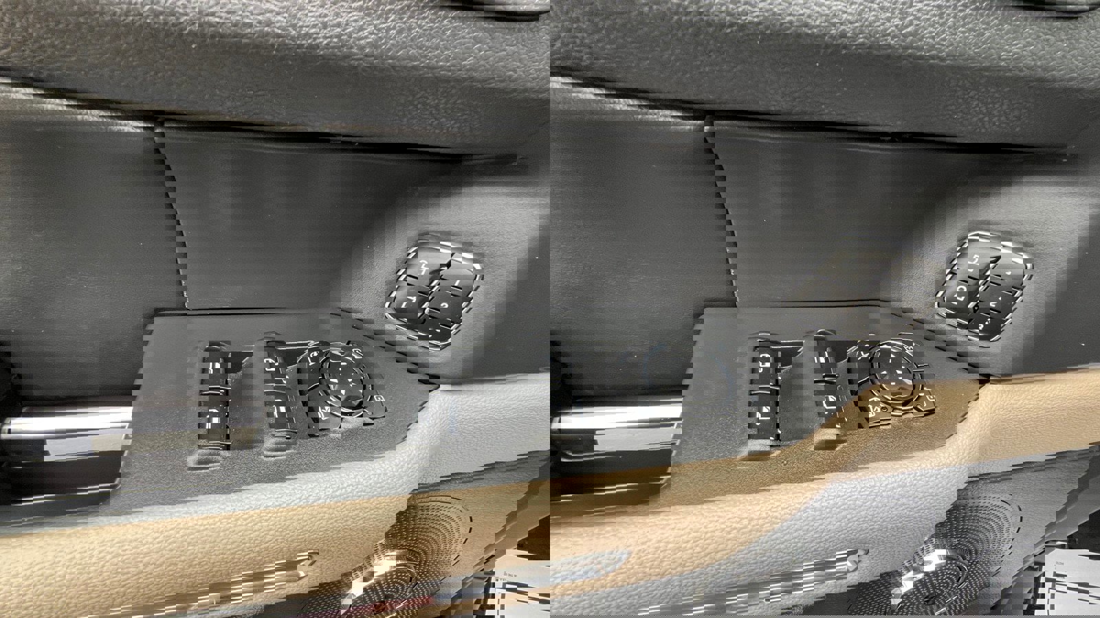 Used 2023 Ford Expedition Max Limited image 13