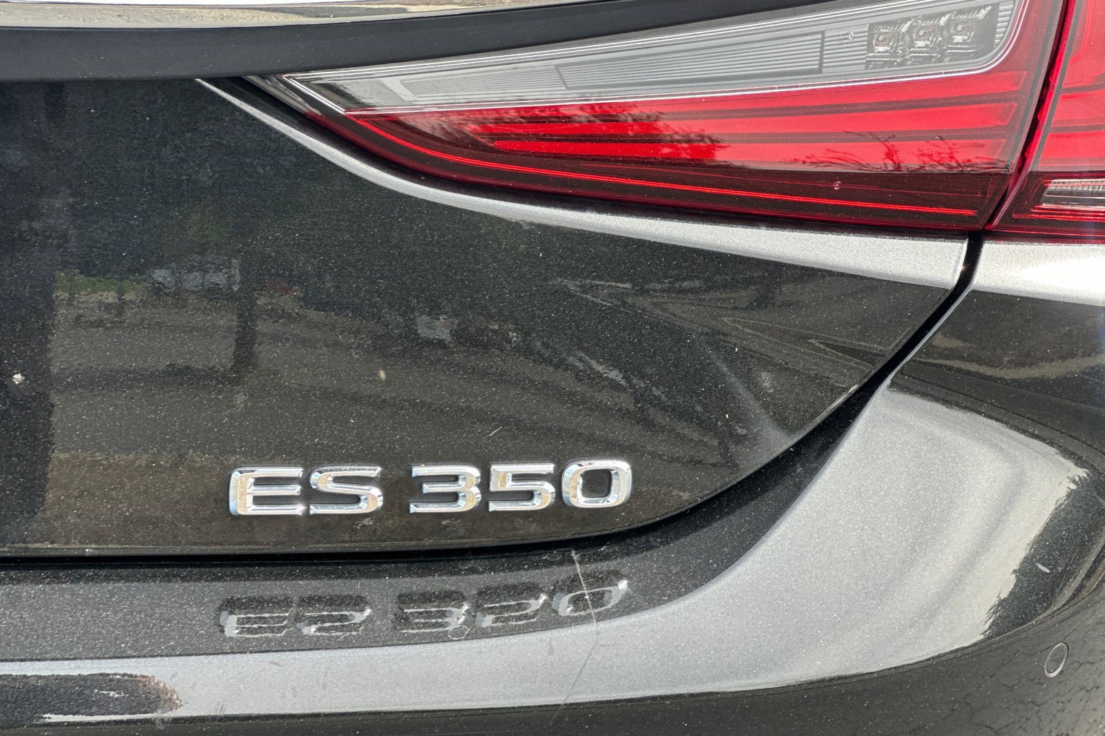 Certified 2022 Lexus ES 350 w/ Premium Package image 37