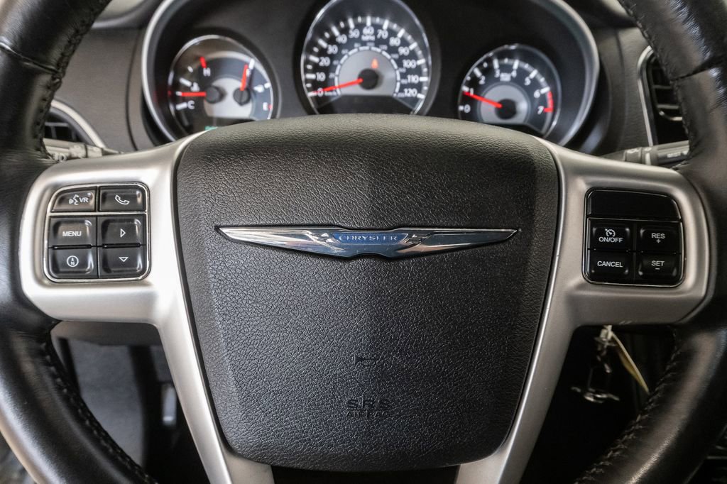 Used 2011 Chrysler 200 Limited FWD image 15