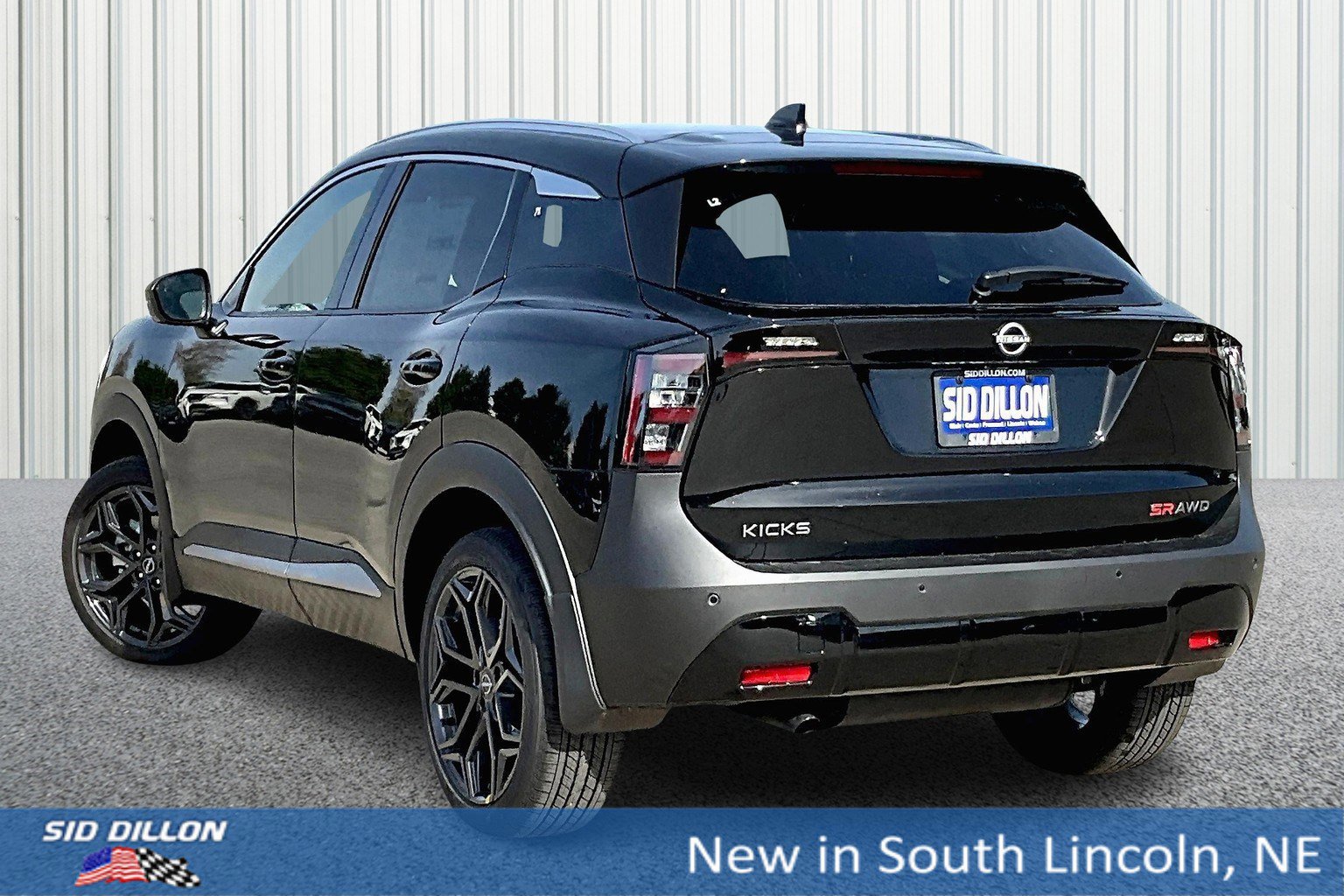 New 2025 Nissan Kicks SR image 3