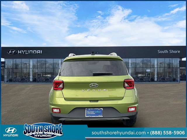 Certified 2022 Hyundai Venue SEL image 4