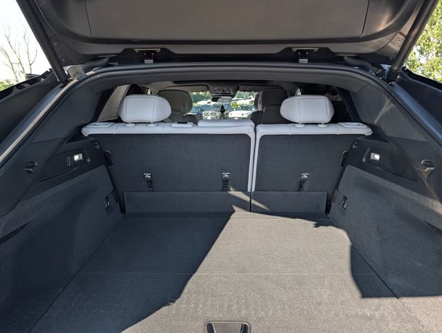 Used 2025 Cadillac Lyriq Sport w/ LPO, Floor Liner Package AWD/4WD image 11