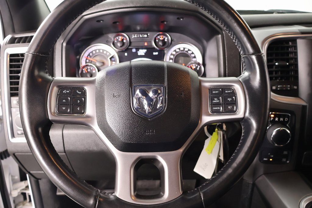 Used 2021 RAM 1500 Classic Warlock w/ Luxury Group image 3