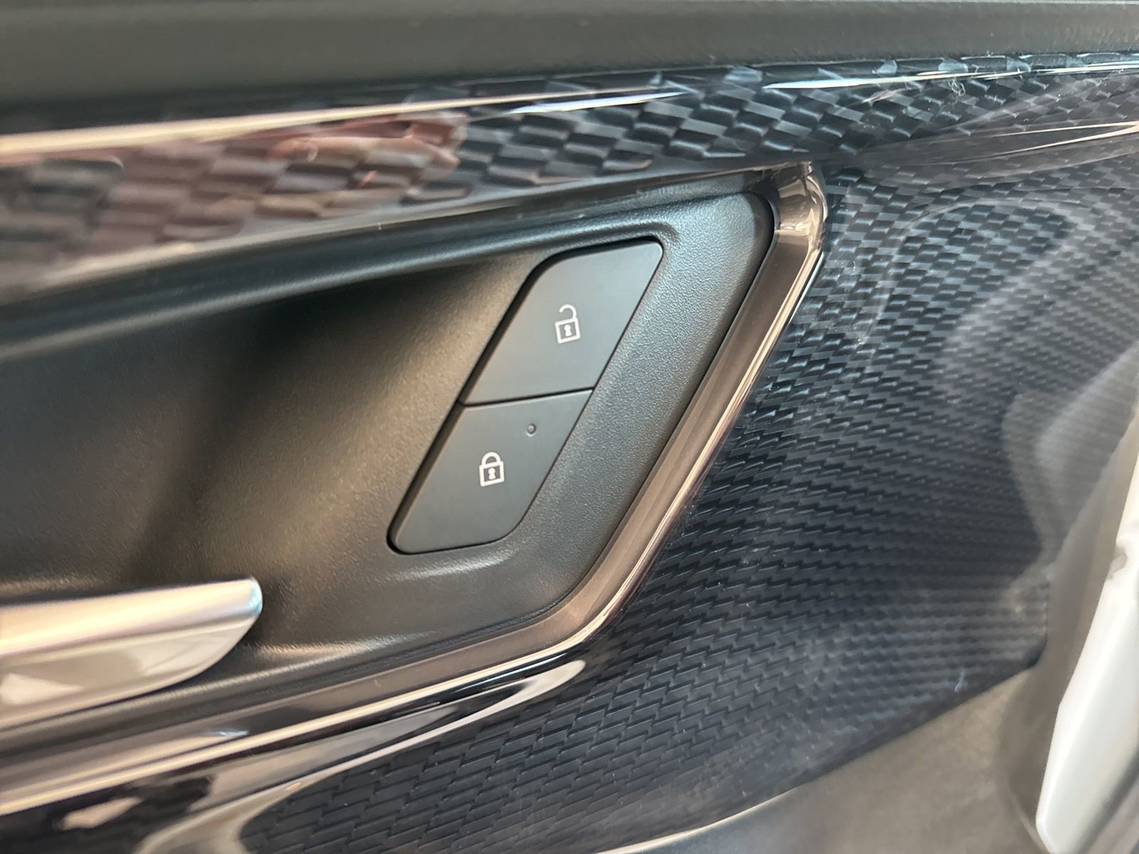 New 2026 Chevrolet Blazer EV LT image 15