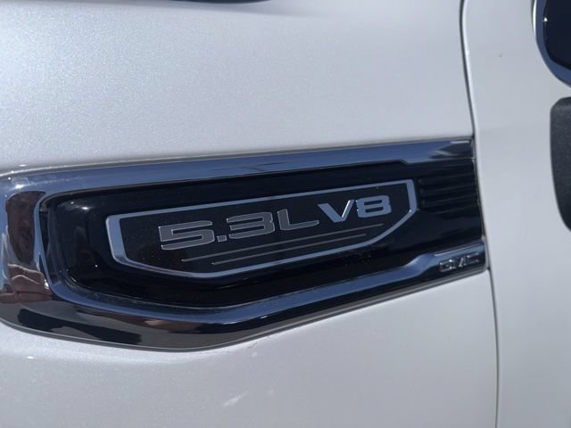 Used 2022 GMC Sierra 1500 SLT w/ SLT Convenience Package AWD/4WD image 9