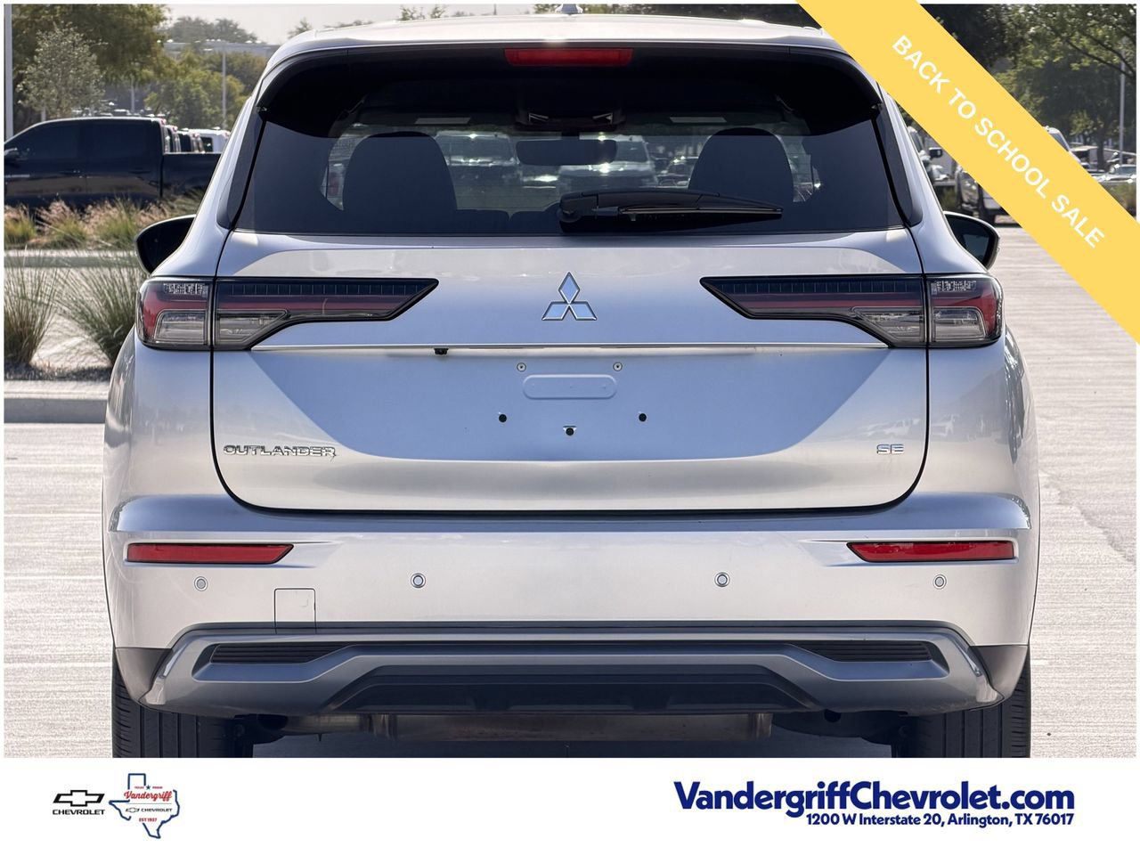 Used 2025 Mitsubishi Outlander SE FWD image 5