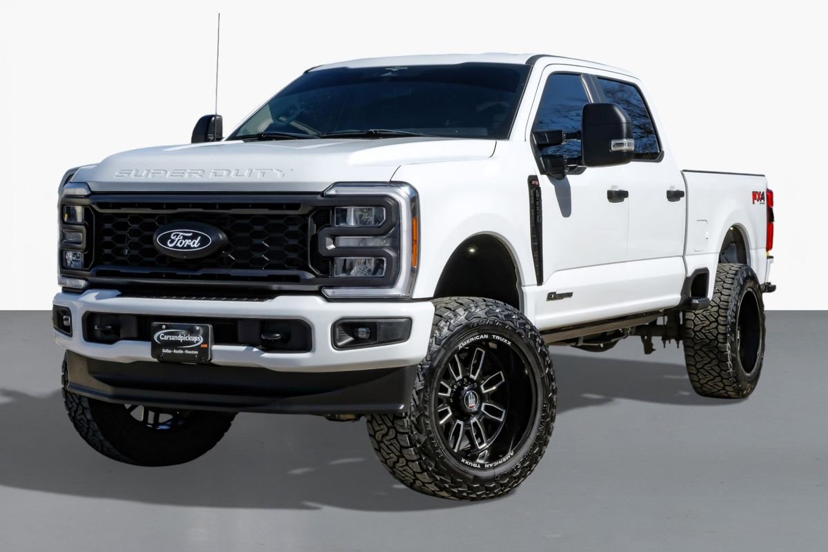 Used 2023 Ford F250 XL w/ STX Appearance Package image 4