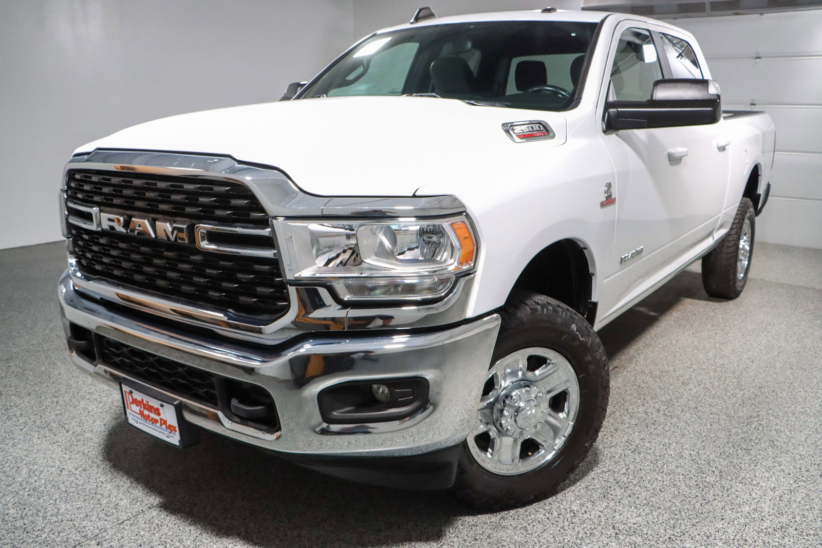 Used 2022 RAM 2500 Big Horn w/ Cold Weather Group image 32