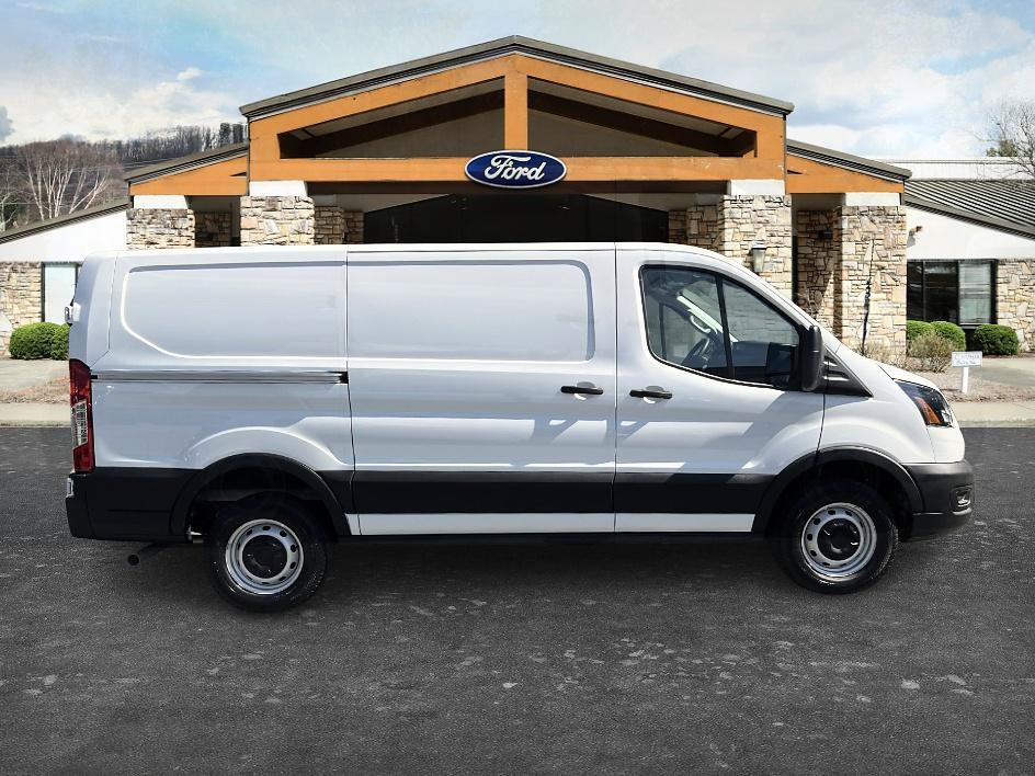 New 2024 Ford Transit 250 148 Medium Roof w/ Load Area Protection Package RWD image 4