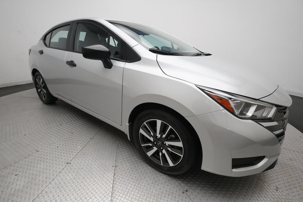 Used 2024 Nissan Versa S w/ S Plus Package FWD image 34