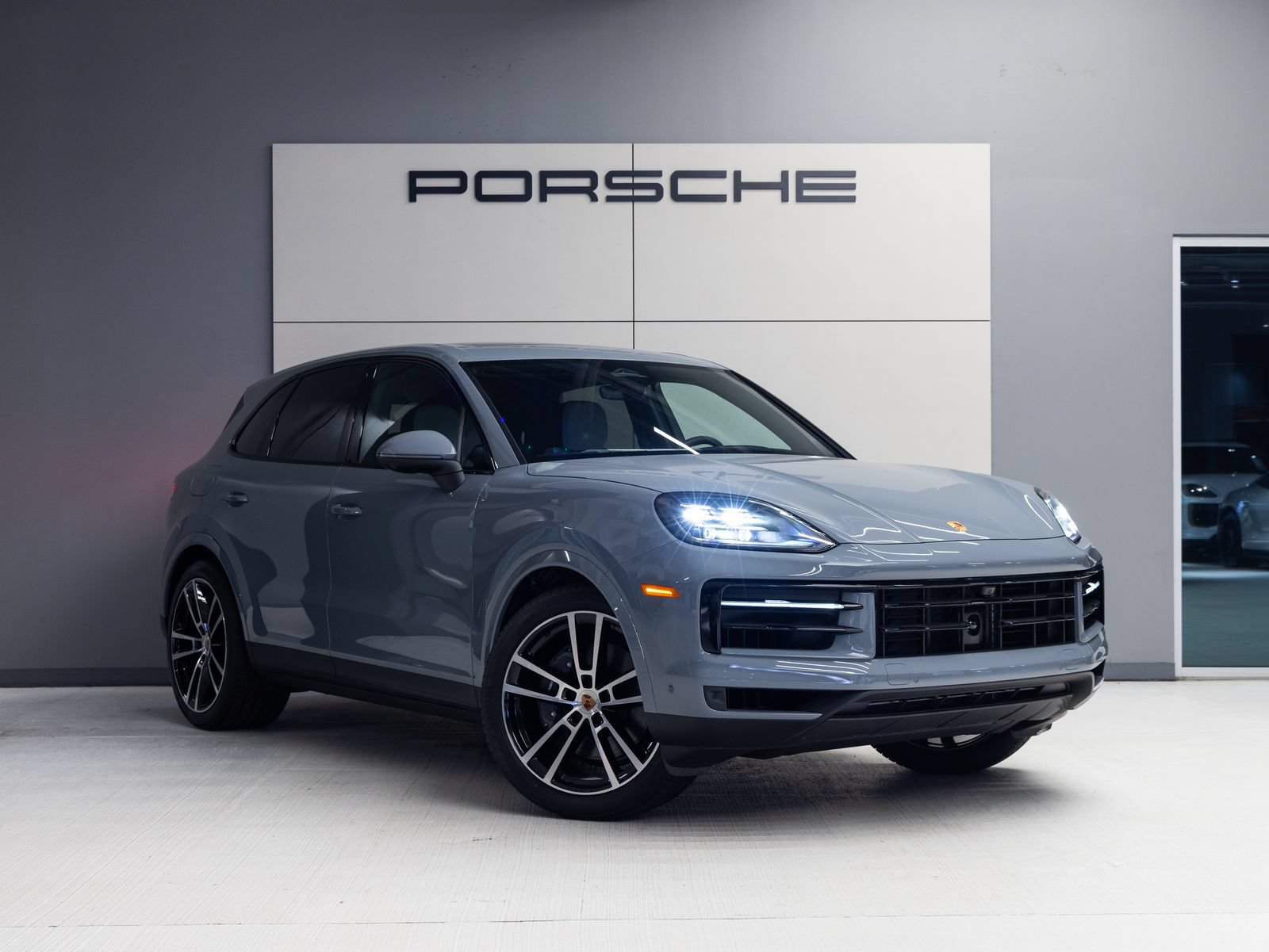 New 2026 Porsche Cayenne AWD/4WD image 9
